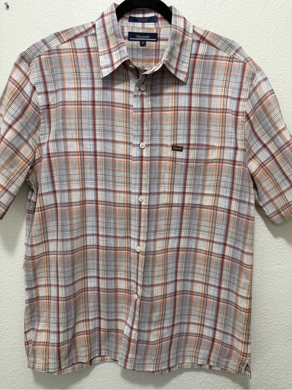 Facconable brown plaid short sleeve top, men's medium